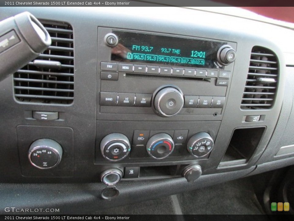 Ebony Interior Controls for the 2011 Chevrolet Silverado 1500 LT Extended Cab 4x4 #81223550