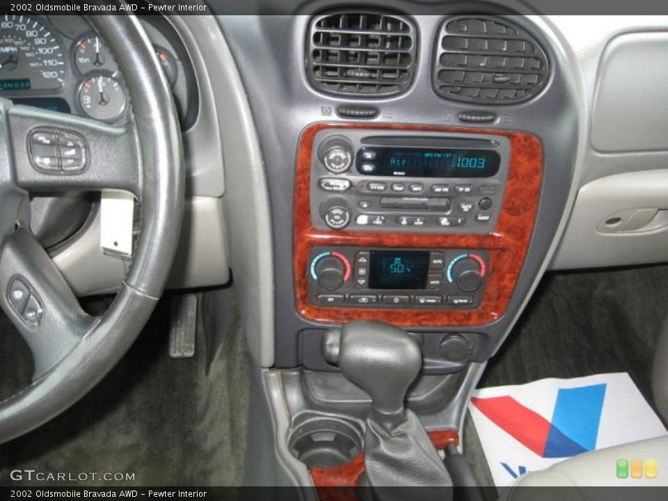 Pewter Interior Controls for the 2002 Oldsmobile Bravada AWD #81227692