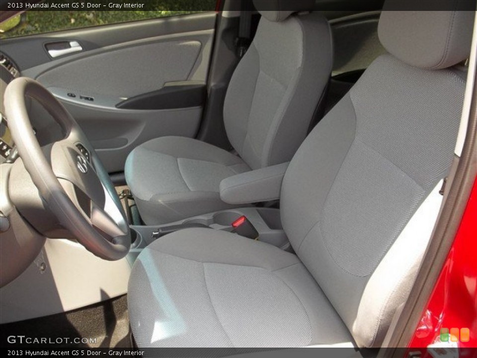 Gray Interior Photo for the 2013 Hyundai Accent GS 5 Door #81232714
