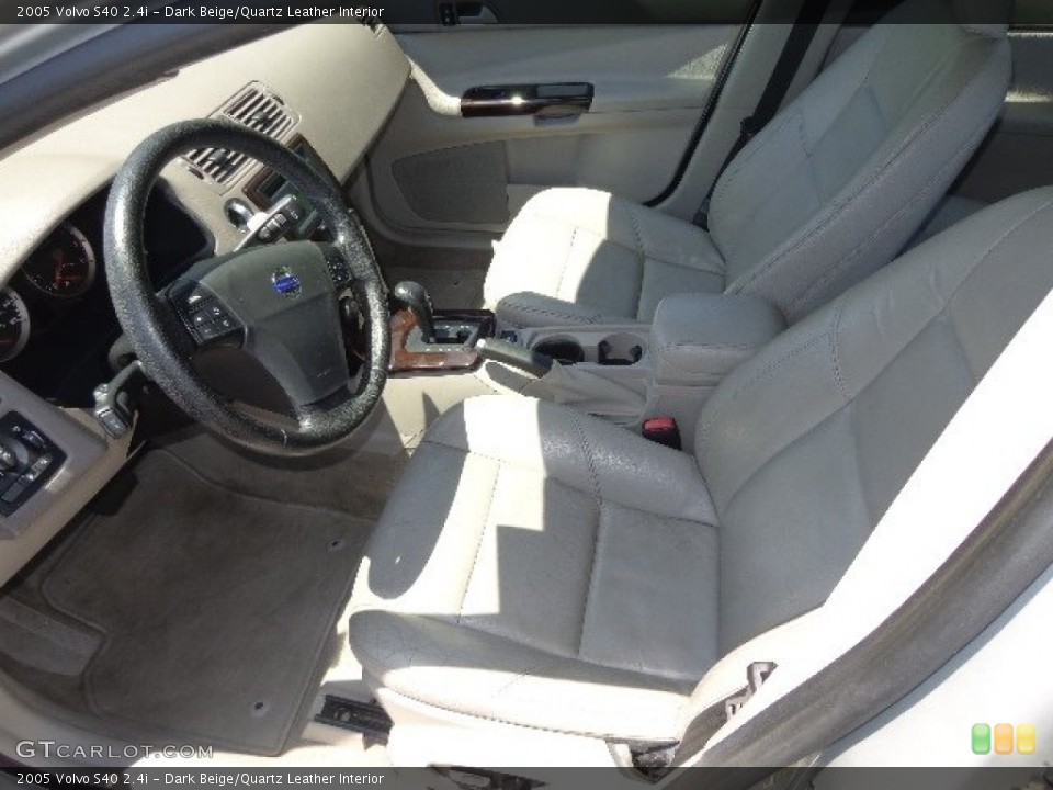 Dark Beige/Quartz Leather Interior Photo for the 2005 Volvo S40 2.4i #81233845