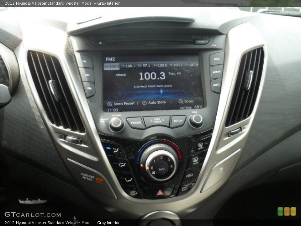 Gray Interior Controls for the 2012 Hyundai Veloster  #81241521