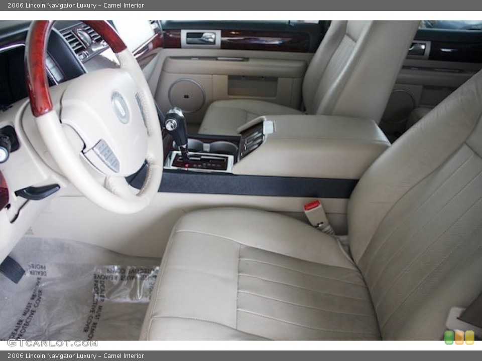 Camel Interior Photo for the 2006 Lincoln Navigator Luxury #81241729