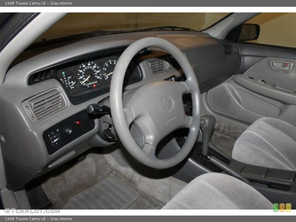 Gray Interior Photo for the 1998 Toyota Camry LE #81241753