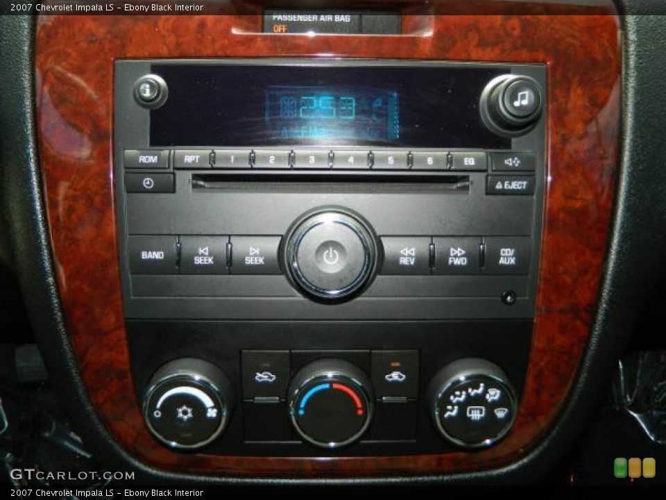 Ebony Black Interior Controls for the 2007 Chevrolet Impala LS #81242071