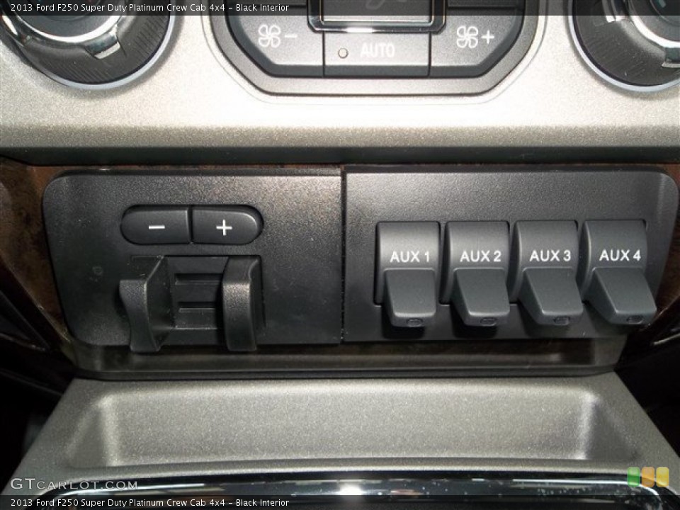 Black Interior Controls for the 2013 Ford F250 Super Duty Platinum Crew Cab 4x4 #81247420