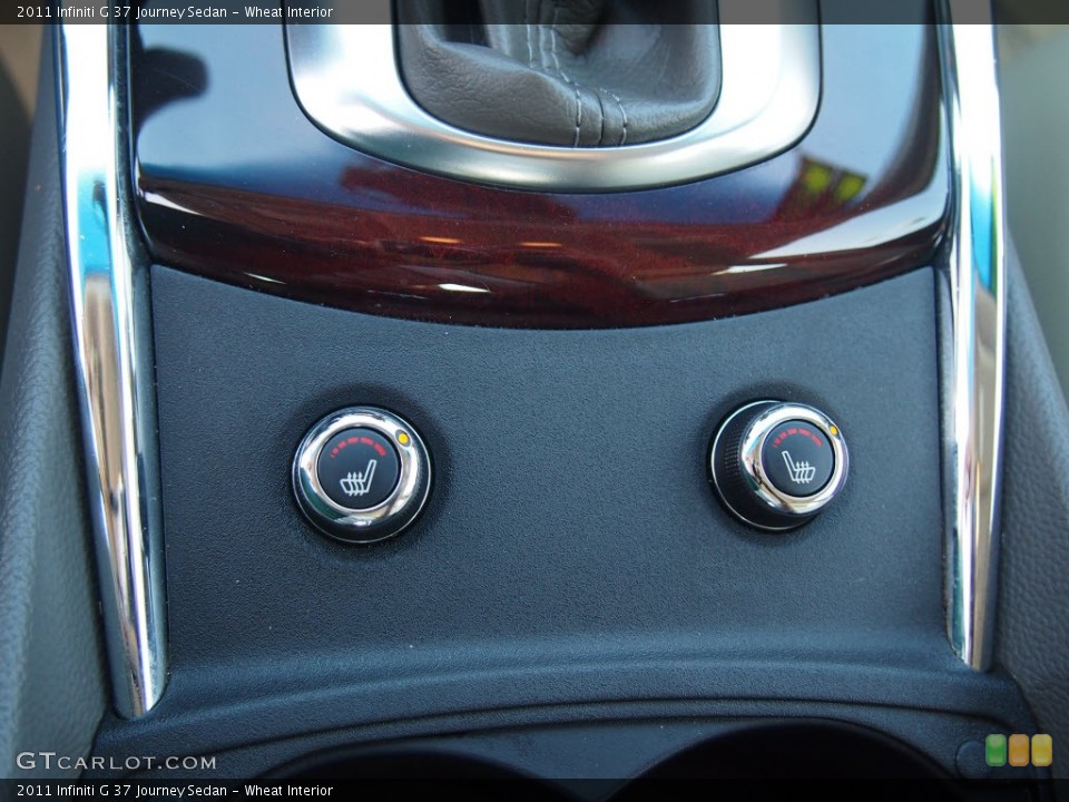 Wheat Interior Controls for the 2011 Infiniti G 37 Journey Sedan #81254980
