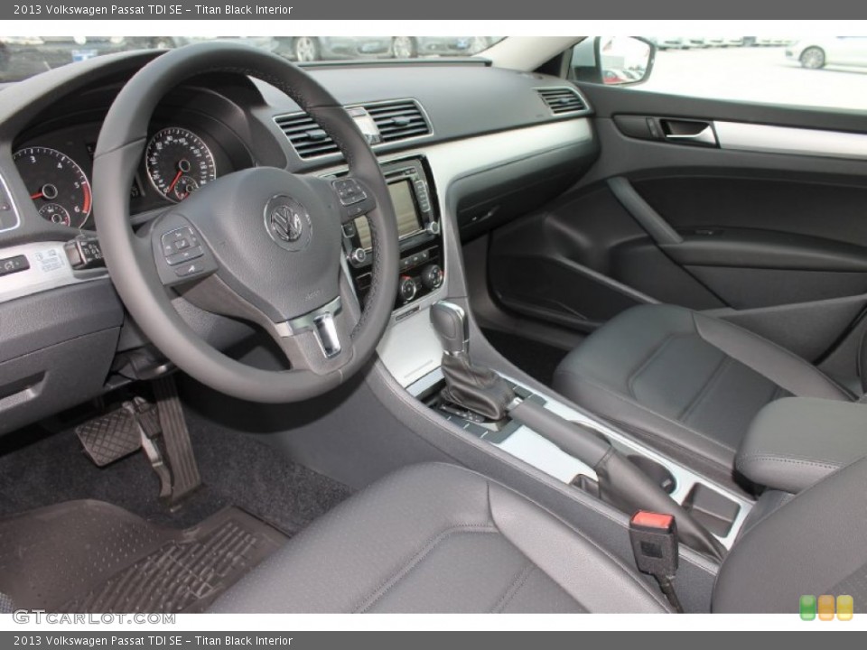 Titan Black Interior Photo for the 2013 Volkswagen Passat TDI SE #81269155