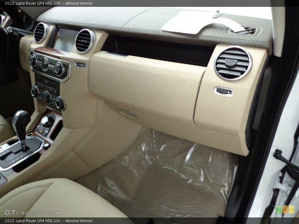 Almond Interior Dashboard for the 2013 Land Rover LR4 HSE LUX #81280789
