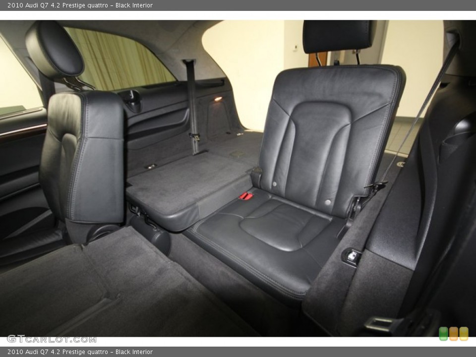 Black Interior Rear Seat for the 2010 Audi Q7 4.2 Prestige quattro #81296929