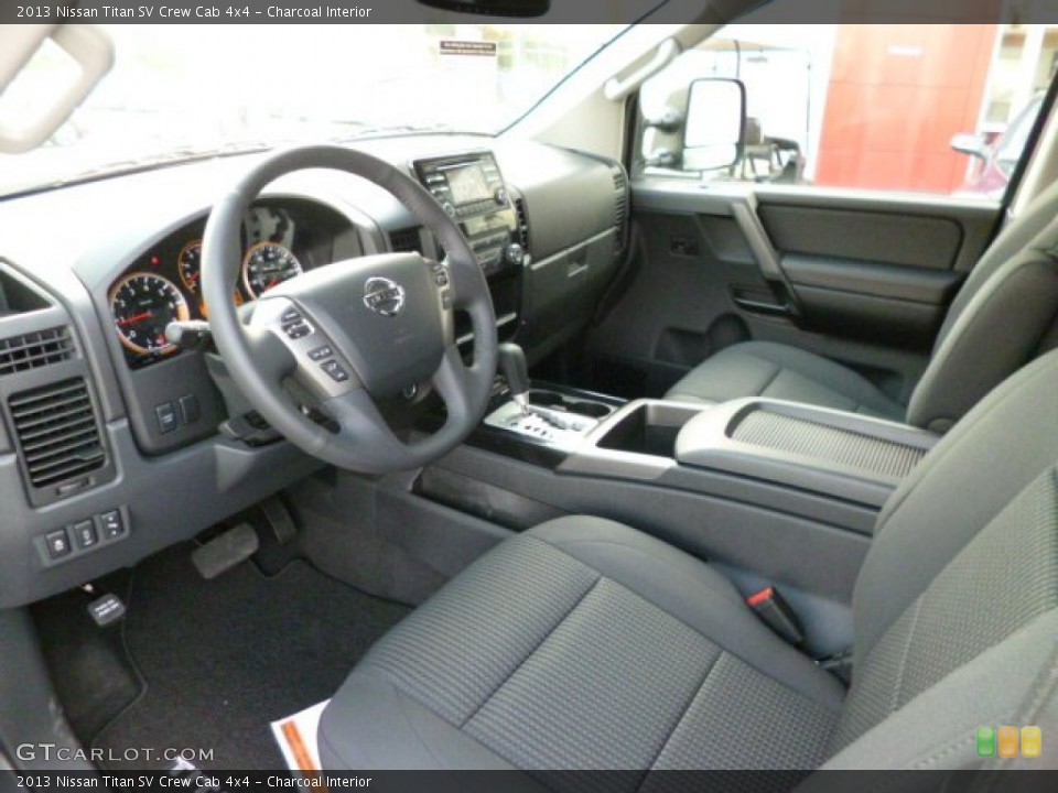 Charcoal Interior Photo for the 2013 Nissan Titan SV Crew Cab 4x4 #81311858