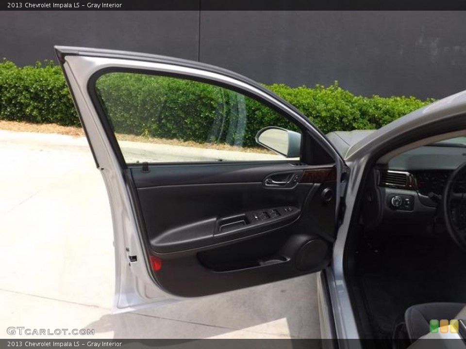 Gray Interior Door Panel for the 2013 Chevrolet Impala LS #81316682