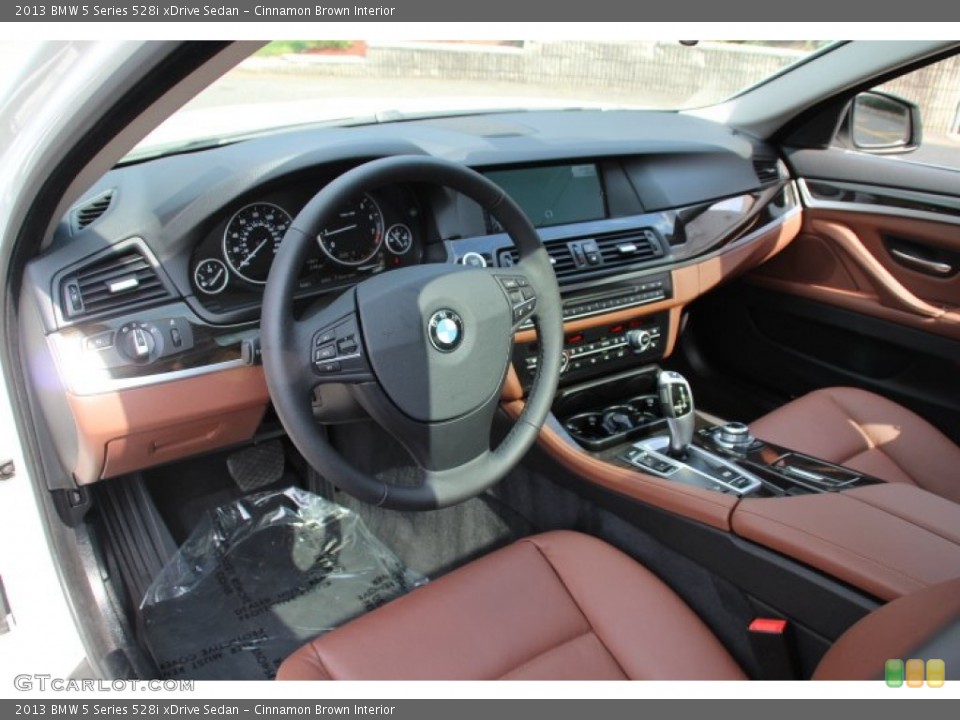 Cinnamon Brown Interior Photo for the 2013 BMW 5 Series 528i xDrive Sedan #81320696