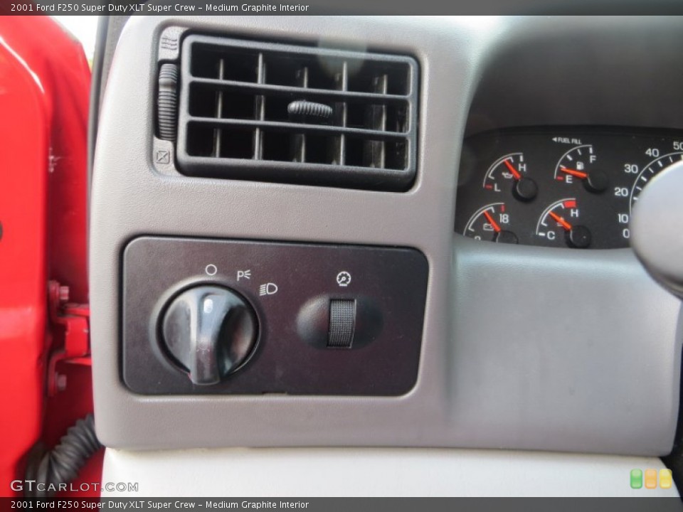 Medium Graphite Interior Controls for the 2001 Ford F250 Super Duty XLT Super Crew #81321611