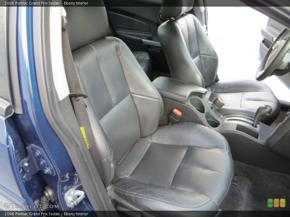 Ebony Interior Front Seat for the 2006 Pontiac Grand Prix Sedan #81323462