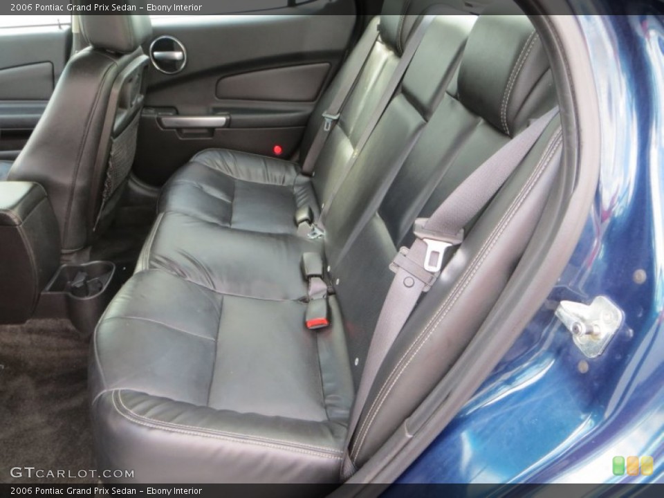 Ebony Interior Rear Seat for the 2006 Pontiac Grand Prix Sedan #81323566