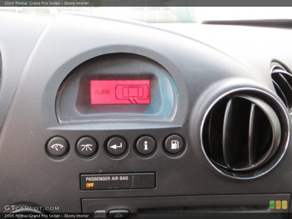 Ebony Interior Controls for the 2006 Pontiac Grand Prix Sedan #81323737