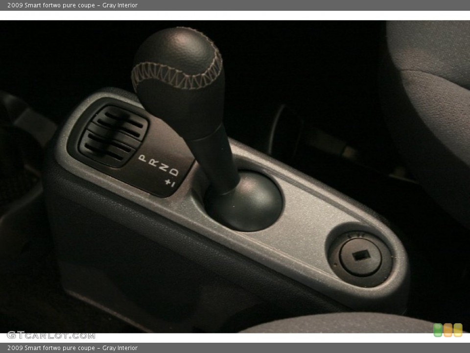 Gray Interior Transmission for the 2009 Smart fortwo pure coupe #81323843