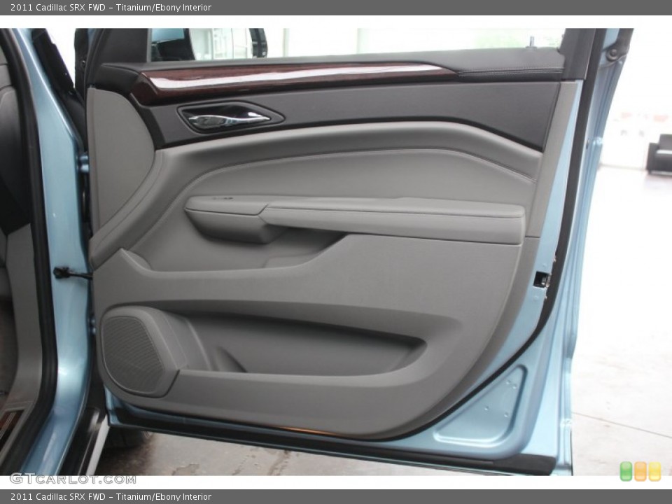 Titanium/Ebony Interior Door Panel for the 2011 Cadillac SRX FWD #81326637