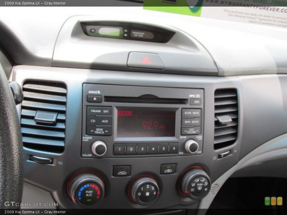 Gray Interior Controls for the 2009 Kia Optima LX #81329801