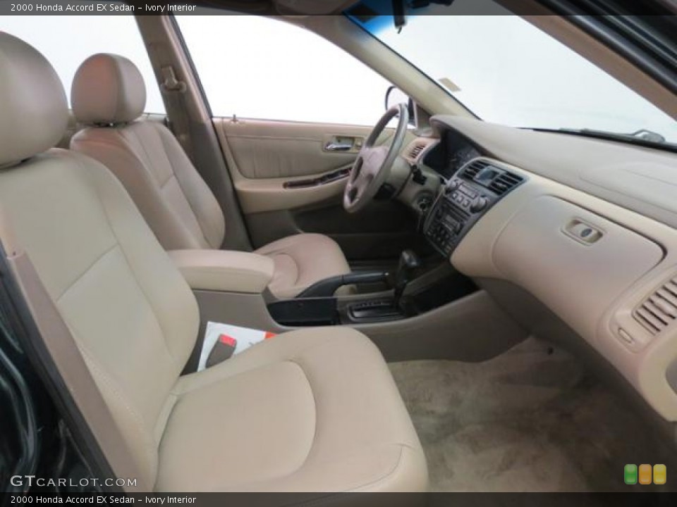 Ivory Interior Photo for the 2000 Honda Accord EX Sedan #81333200