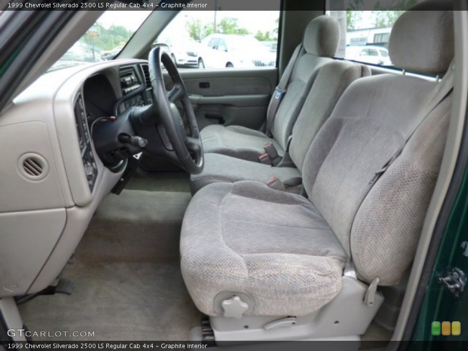 Graphite Interior Photo for the 1999 Chevrolet Silverado 2500 LS Regular Cab 4x4 #81333935