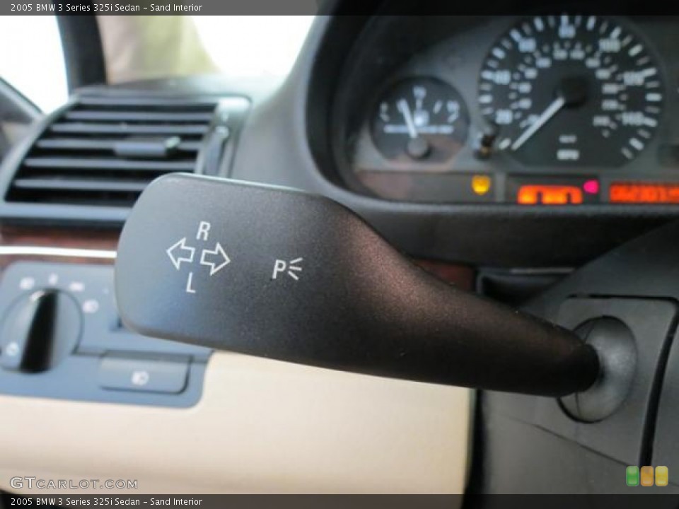 Sand Interior Controls for the 2005 BMW 3 Series 325i Sedan #81334594