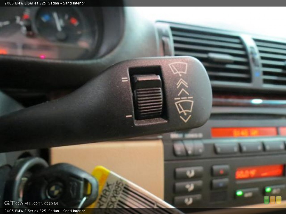 Sand Interior Controls for the 2005 BMW 3 Series 325i Sedan #81334640