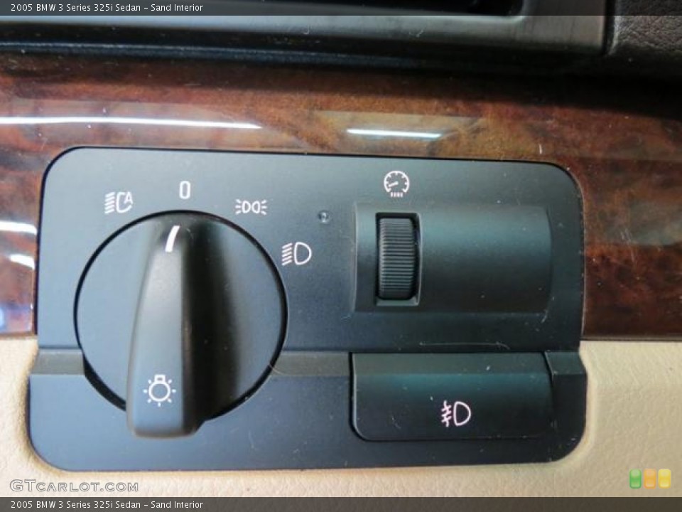 Sand Interior Controls for the 2005 BMW 3 Series 325i Sedan #81334658