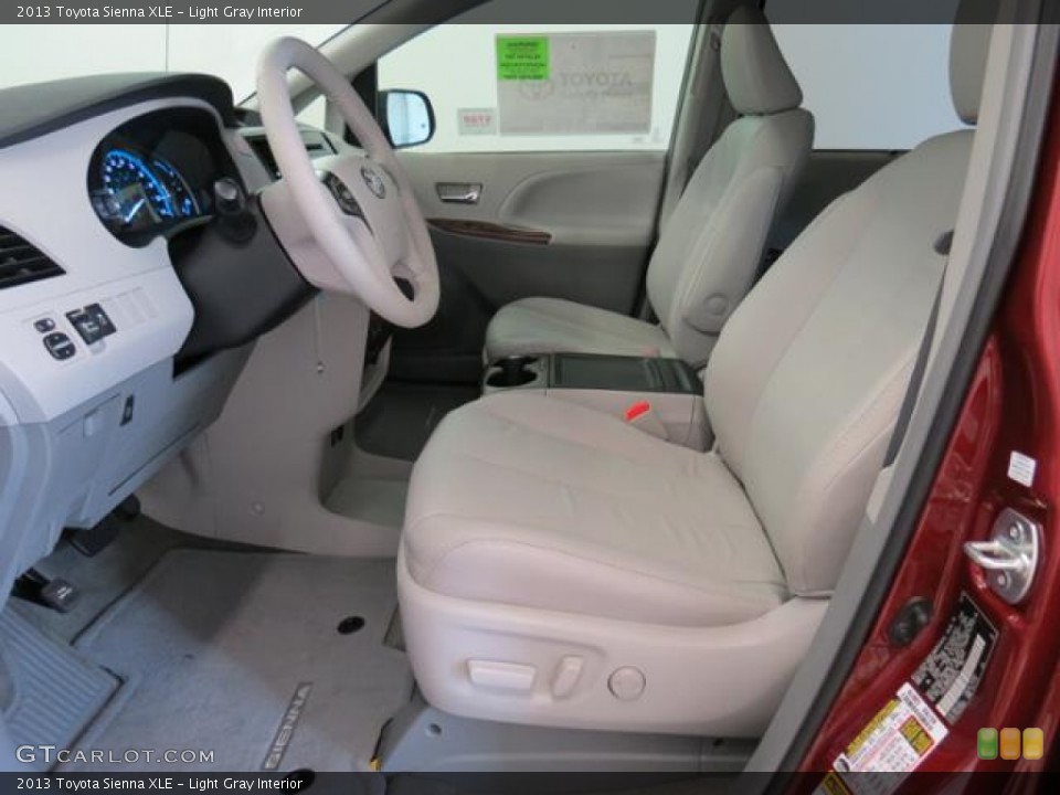 Light Gray Interior Photo for the 2013 Toyota Sienna XLE #81336437