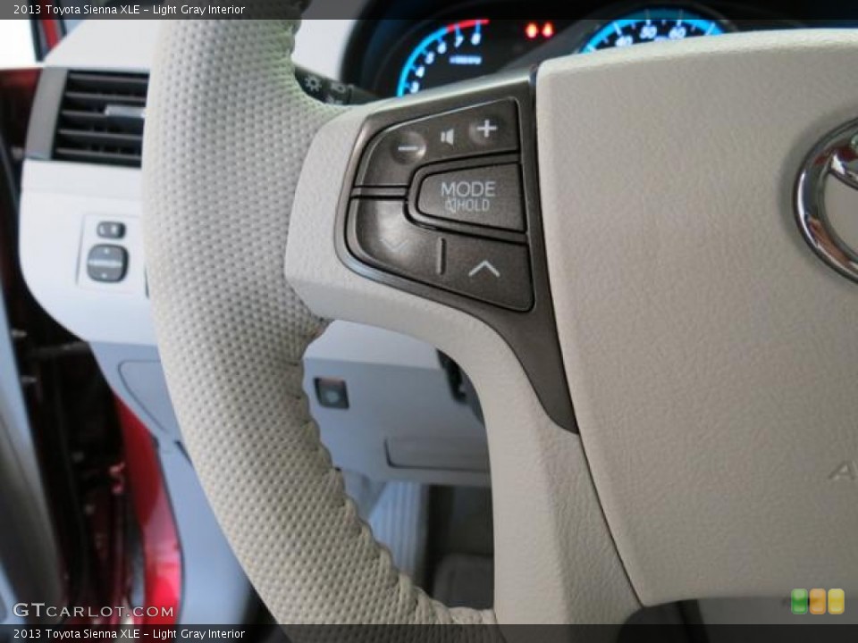 Light Gray Interior Controls for the 2013 Toyota Sienna XLE #81336613