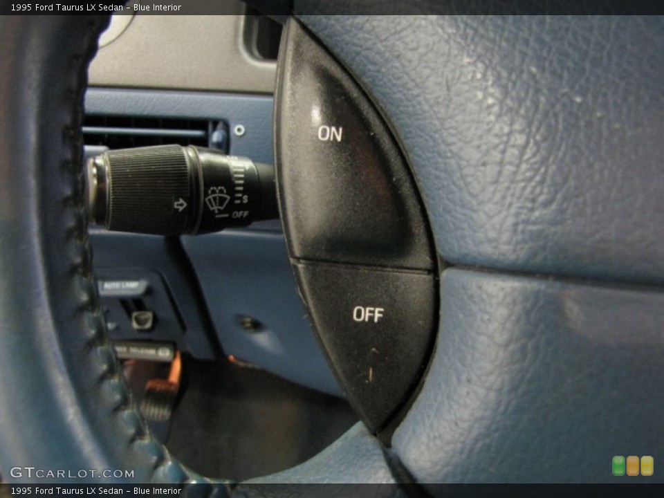 Blue Interior Controls for the 1995 Ford Taurus LX Sedan #81339989