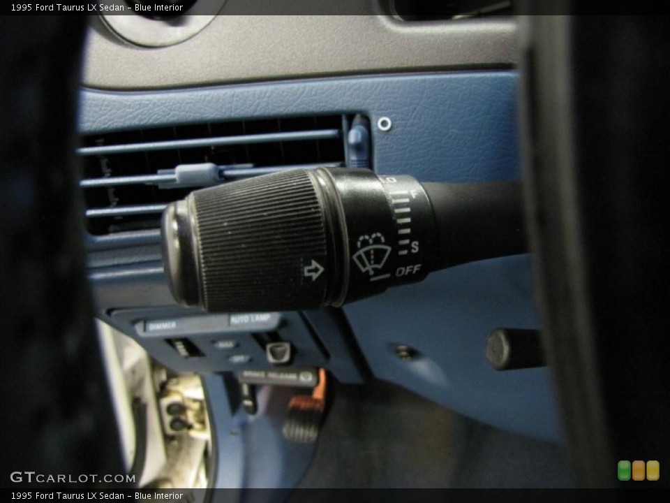 Blue Interior Controls for the 1995 Ford Taurus LX Sedan #81340021