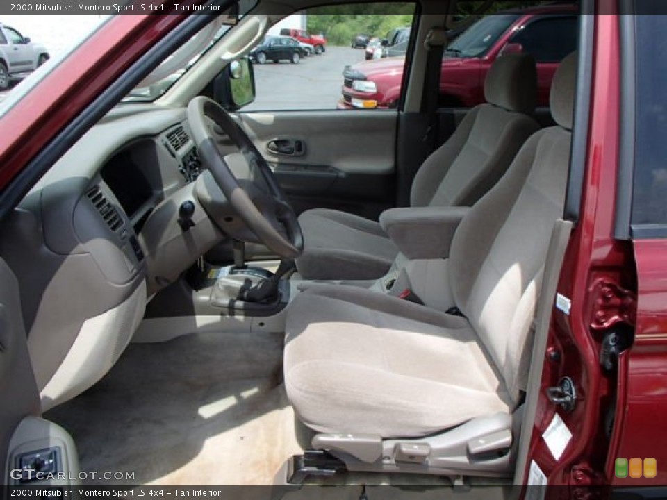 Tan Interior Photo for the 2000 Mitsubishi Montero Sport LS 4x4 #81341738