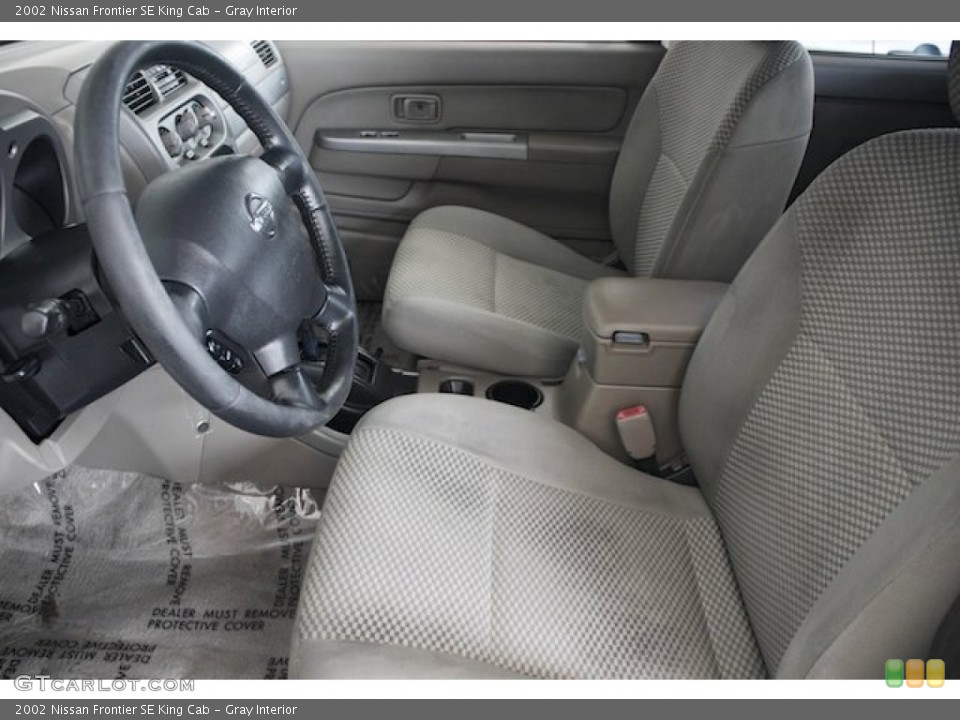 Gray Interior Photo for the 2002 Nissan Frontier SE King Cab #81350997