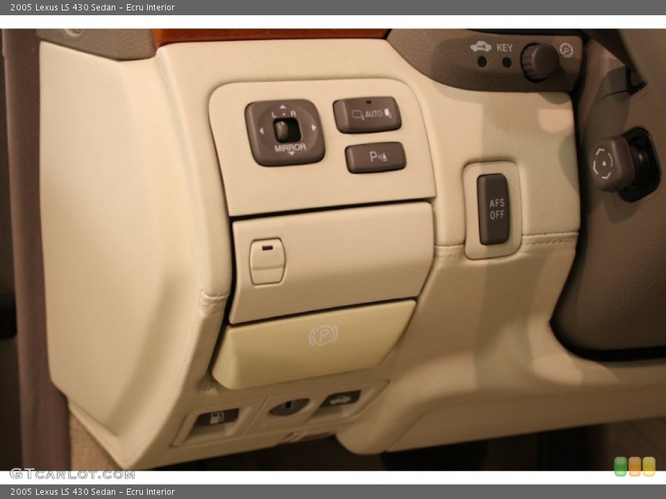 Ecru Interior Controls for the 2005 Lexus LS 430 Sedan #81356730