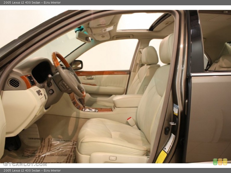 Ecru Interior Photo for the 2005 Lexus LS 430 Sedan #81356770