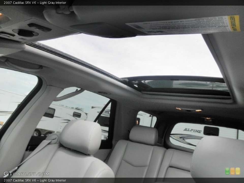 Light Gray Interior Sunroof for the 2007 Cadillac SRX V6 #81376252