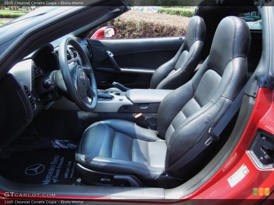 Ebony Interior Photo for the 2005 Chevrolet Corvette Coupe #81377103