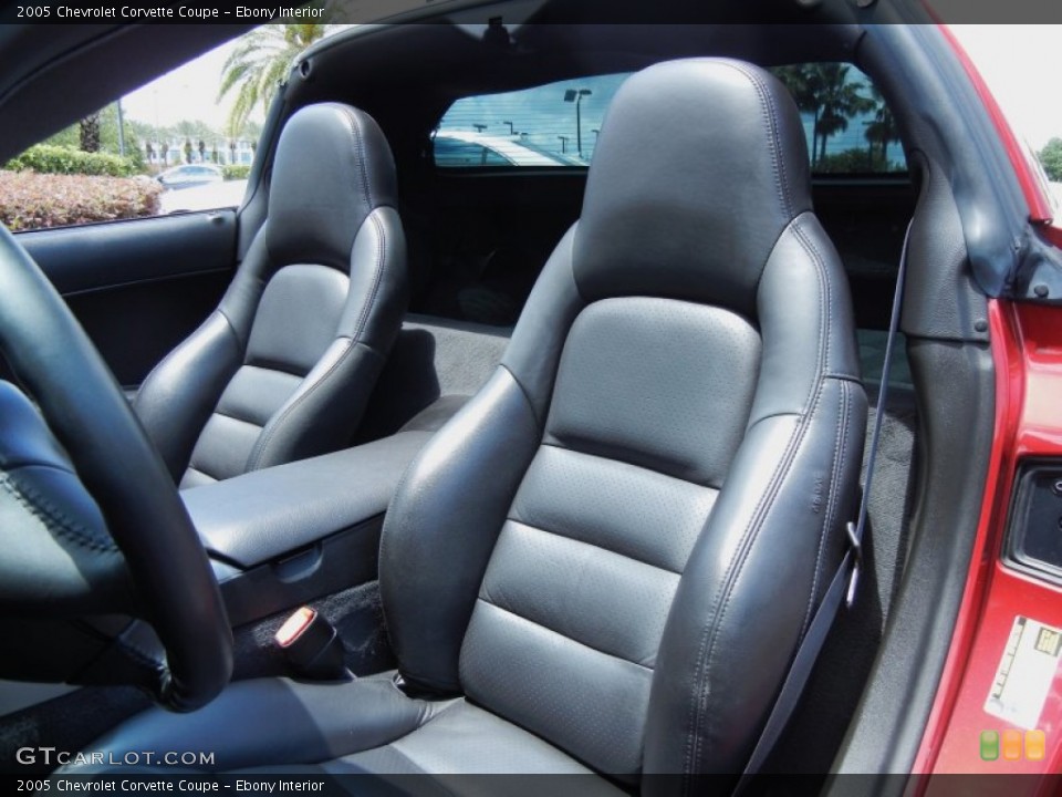 Ebony Interior Front Seat for the 2005 Chevrolet Corvette Coupe #81377125