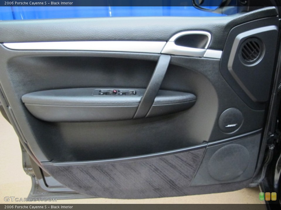 Black Interior Door Panel for the 2006 Porsche Cayenne S #81379447