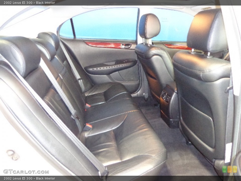 Black 2002 Lexus ES Interiors