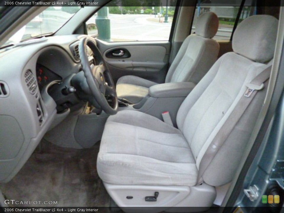 Light Gray Interior Front Seat for the 2006 Chevrolet TrailBlazer LS 4x4 #81385536