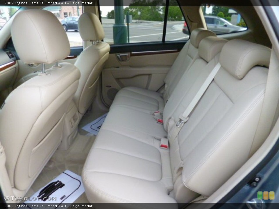 Beige Interior Rear Seat for the 2009 Hyundai Santa Fe Limited 4WD #81386346