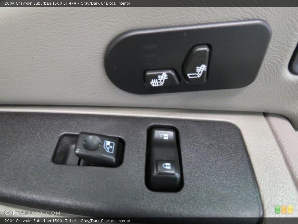Gray/Dark Charcoal Interior Controls for the 2004 Chevrolet Suburban 1500 LT 4x4 #81388392