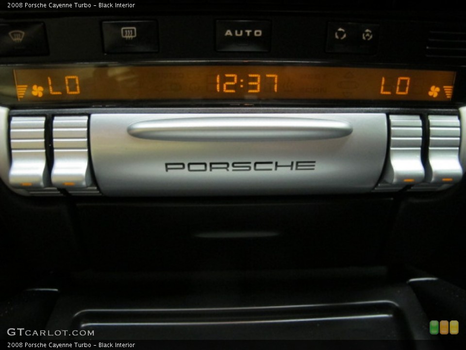 Black Interior Controls for the 2008 Porsche Cayenne Turbo #81389349
