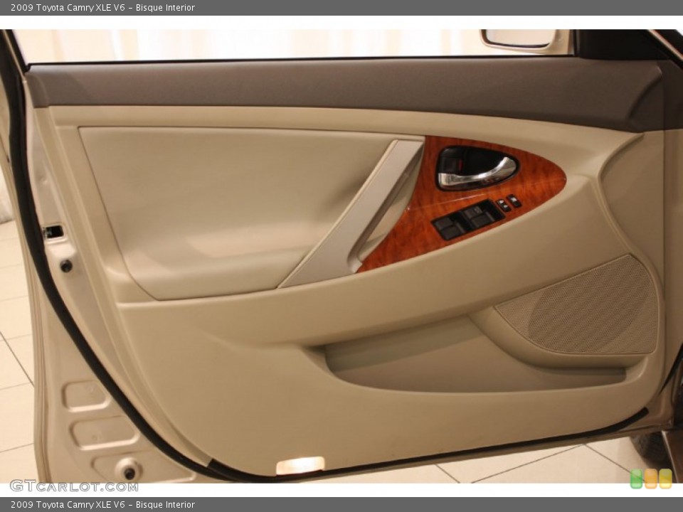 Bisque Interior Door Panel for the 2009 Toyota Camry XLE V6 #81414185