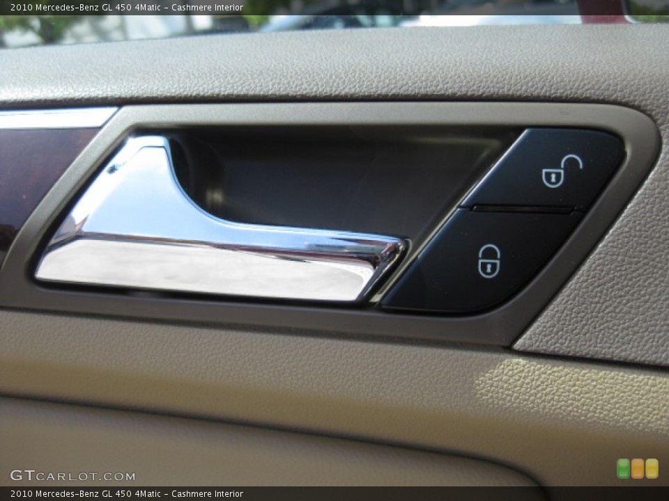 Cashmere Interior Controls for the 2010 Mercedes-Benz GL 450 4Matic #81418404