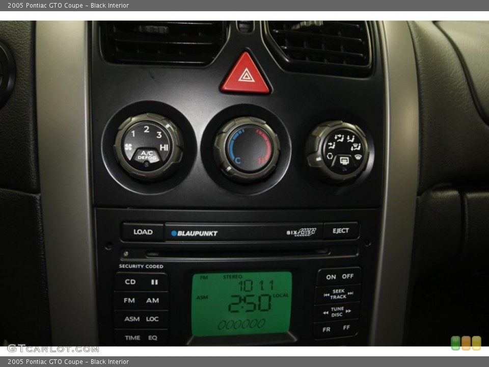Black Interior Controls for the 2005 Pontiac GTO Coupe #81419572