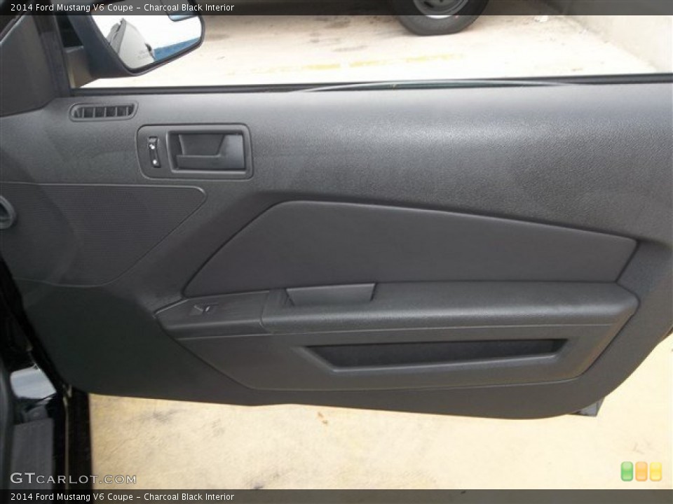 Charcoal Black Interior Door Panel for the 2014 Ford Mustang V6 Coupe #81425907