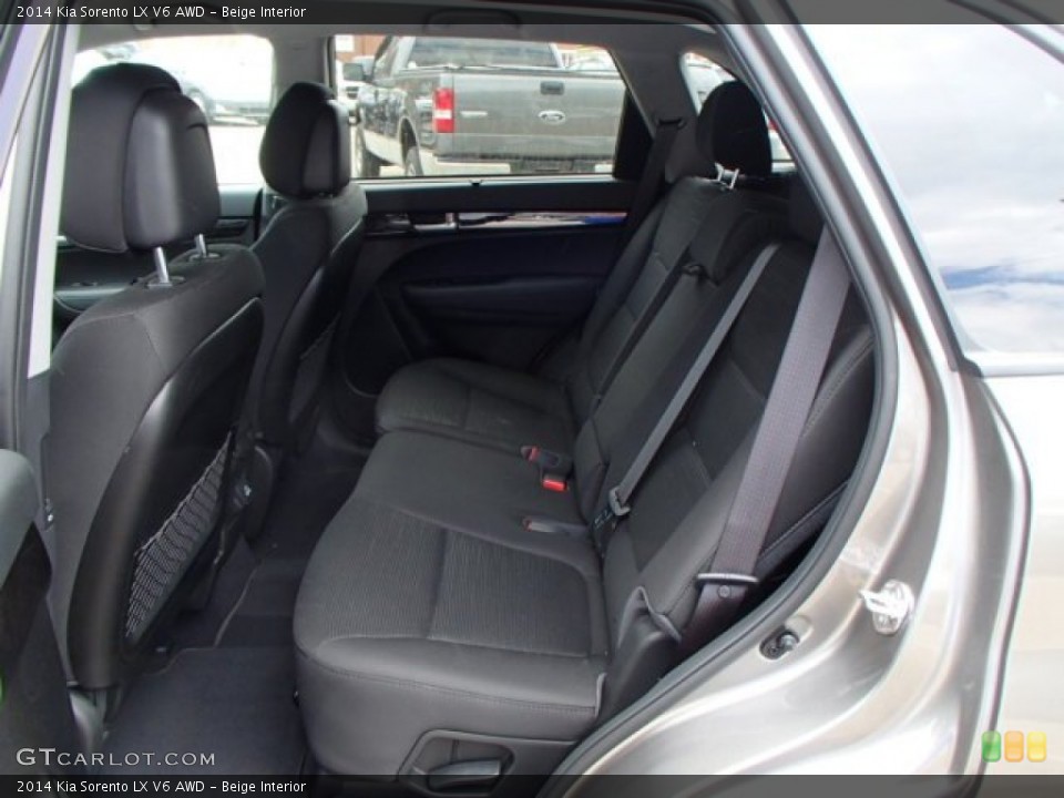Beige Interior Rear Seat for the 2014 Kia Sorento LX V6 AWD #81427572